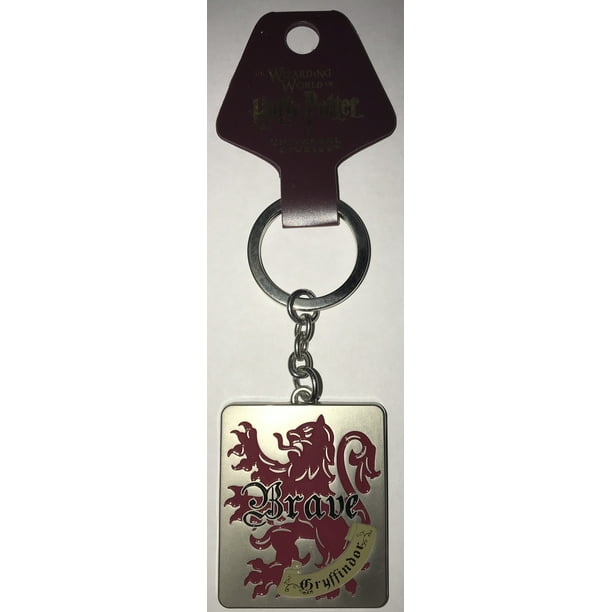 Universal Studios Harry Potter Gryffindor Crest Metal Keychain New with Tags 